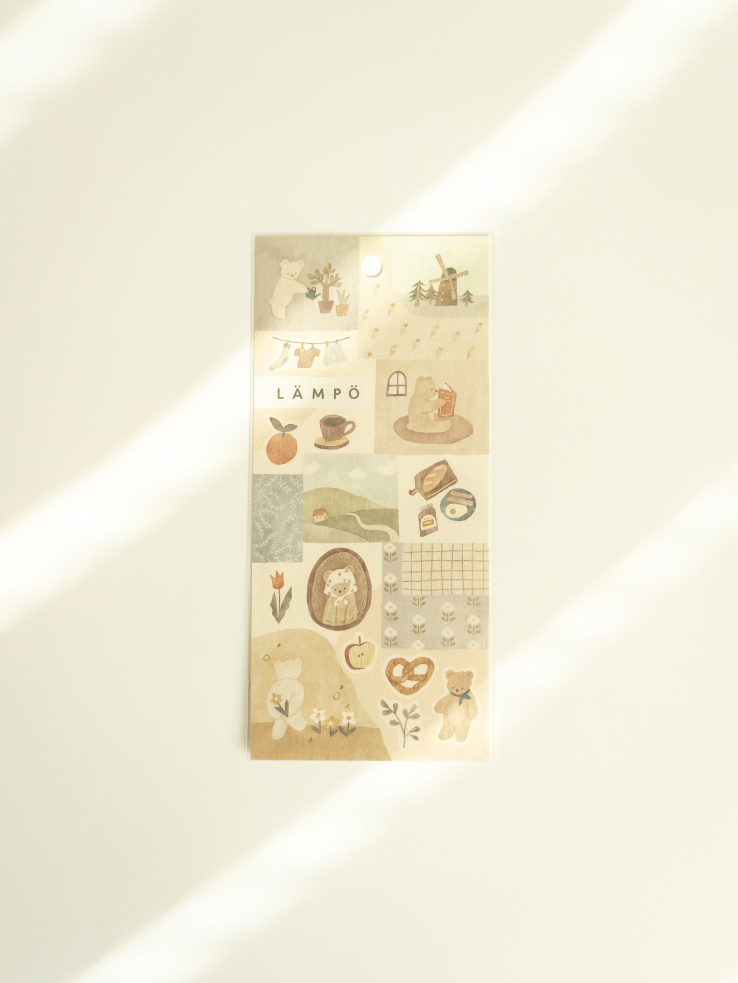 Mind Wave Lämpö Sticker Sheet: Bear and Morning