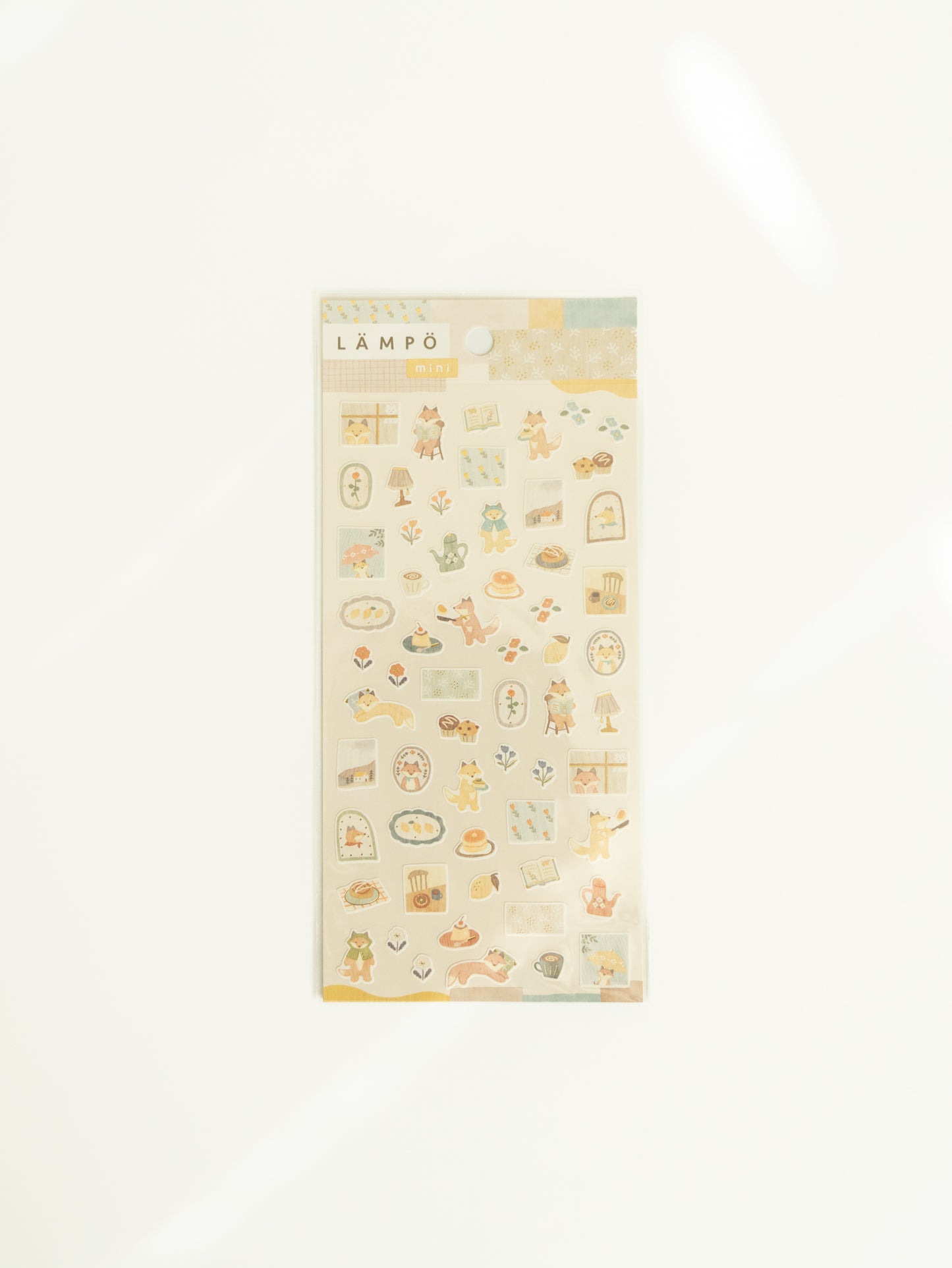 Mind Wave Lämpö Mini Sticker Sheet: Fox and Rain