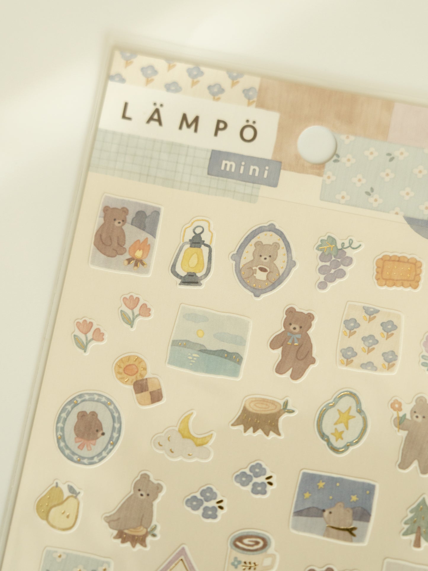 Mind Wave Lämpö Mini Sticker Sheet: Bear and the Starry Sky